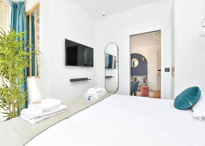 Charming And Cosy Flat Next To The Eiffel Tower 아파트 *