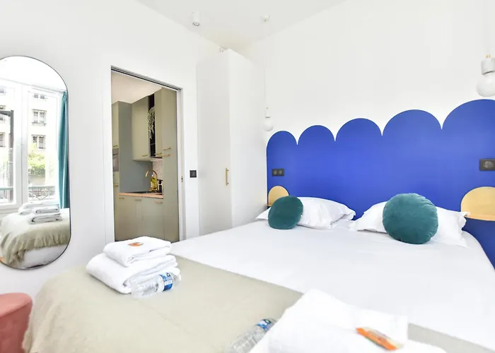 Charming And Cosy Flat Next To The Eiffel Tower