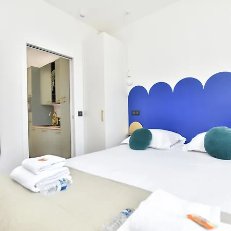 Charming And Cosy Flat Next To The Eiffel Tower